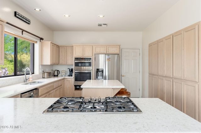 8001 E CAREFREE Drive, Carefree, AZ 85377