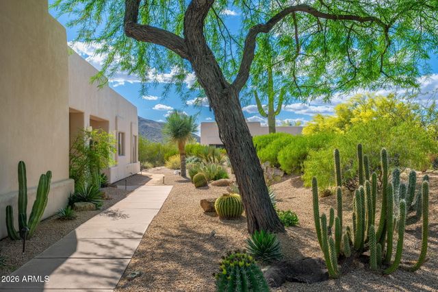 8001 E CAREFREE Drive, Carefree, AZ 85377