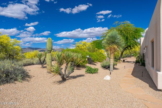 8001 E CAREFREE Drive, Carefree, AZ 85377