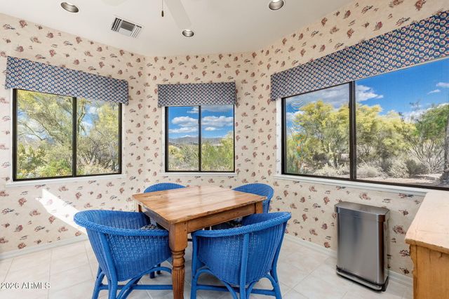 8001 E CAREFREE Drive, Carefree, AZ 85377