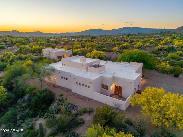 8001 E CAREFREE Drive, Carefree, AZ 85377