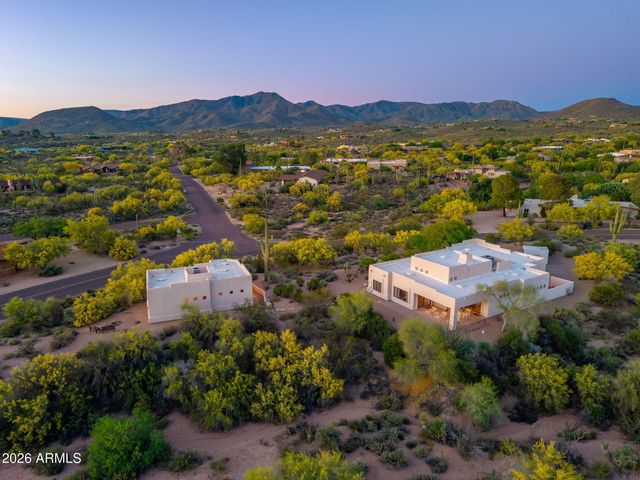 8001 E CAREFREE Drive, Carefree, AZ 85377