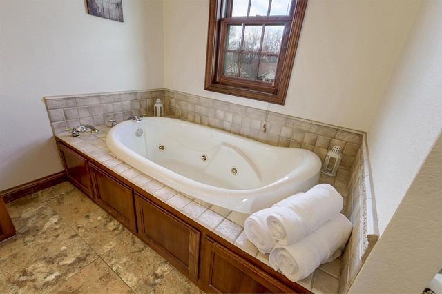 4715 W GRAND MEADOWS DRIVE, Appleton, WI 54914