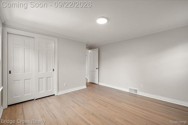 330 N Cranbrook Cross Road, Bloomfield Charter Township, MI 48301
