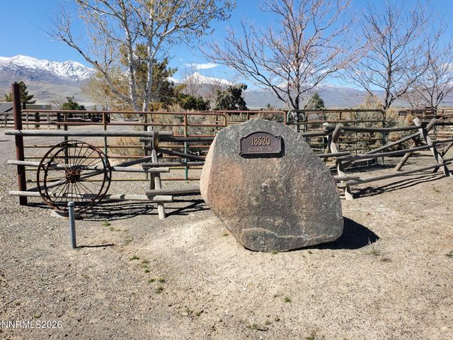 18520 State Route 290, Paradise Valley, NV 89426