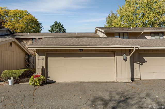 7406 Pebble pt, West Bloomfield Charter Township, MI 48322