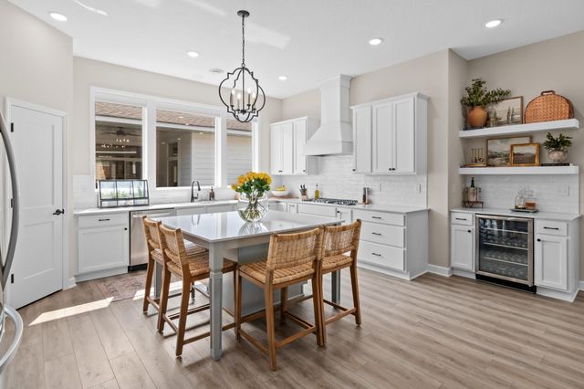 17774 Everest Avenue, Lakeville, MN 55044