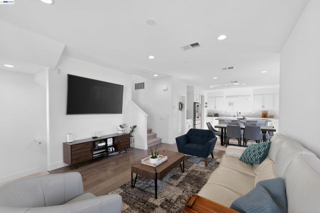 234 Bolt Ct, Hayward, CA 94544