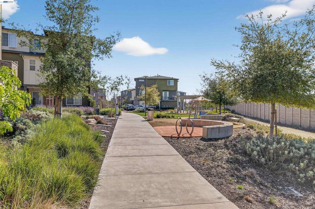 234 Bolt Ct, Hayward, CA 94544