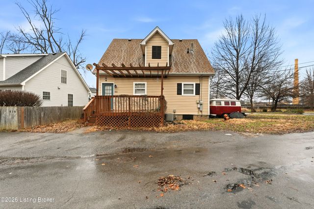 812 Goullon Ct, Louisville, KY 40204