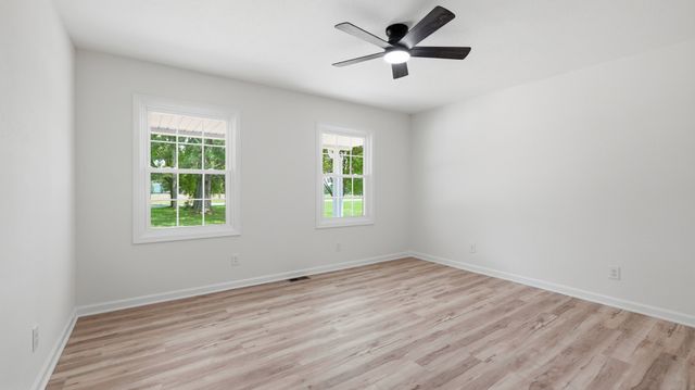 3152 Tanyard Hill Rd, Lynchburg, TN 37352