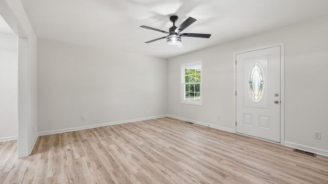 3152 Tanyard Hill Rd, Lynchburg, TN 37352
