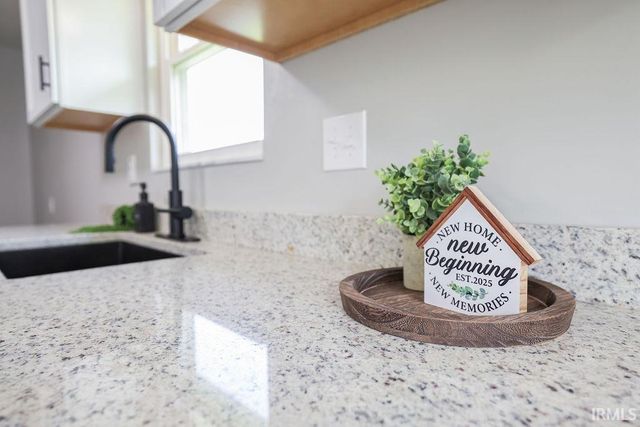 904 Hall Avenue, Oolitic, IN 47446