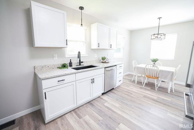 904 Hall Avenue, Oolitic, IN 47446