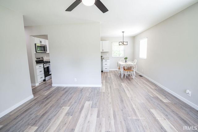 904 Hall Avenue, Oolitic, IN 47446