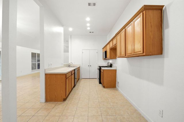 111 Thunder Basin Drive, Richmond, TX 77469