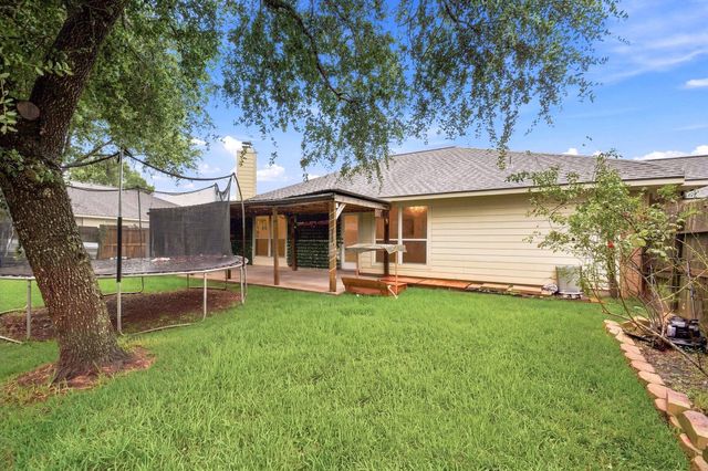 111 Thunder Basin Drive, Richmond, TX 77469