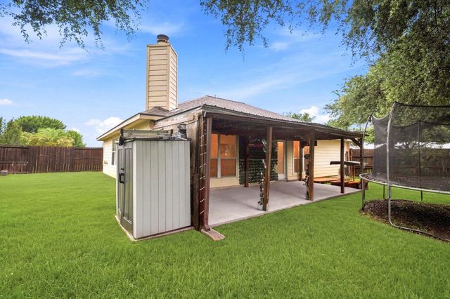 111 Thunder Basin Drive, Richmond, TX 77469