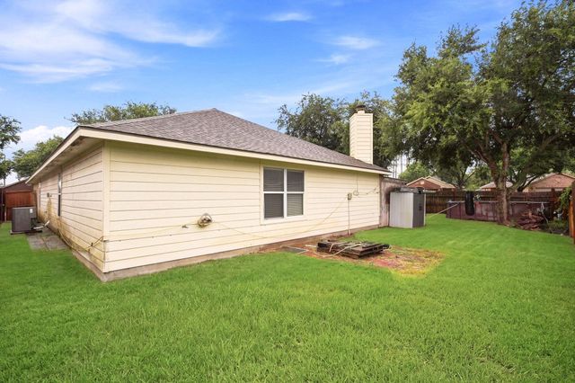 111 Thunder Basin Drive, Richmond, TX 77469
