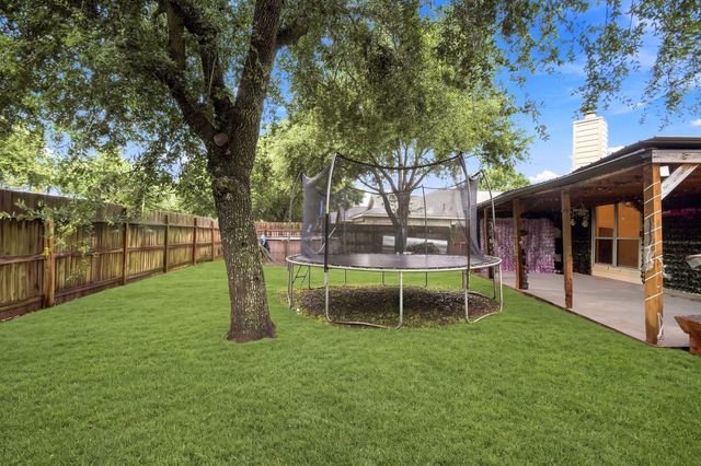 111 Thunder Basin Drive, Richmond, TX 77469