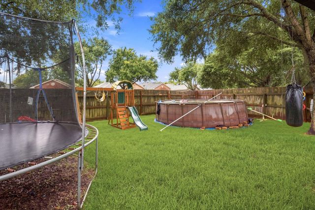 111 Thunder Basin Drive, Richmond, TX 77469