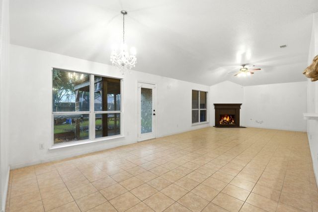 111 Thunder Basin Drive, Richmond, TX 77469