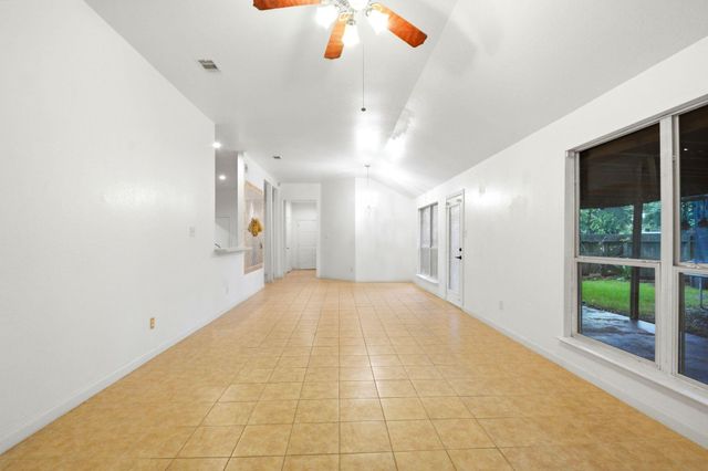 111 Thunder Basin Drive, Richmond, TX 77469