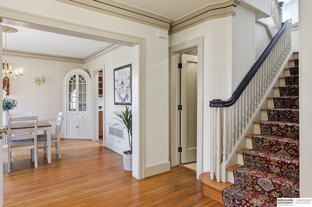 119 S 51st Avenue, Omaha, NE 68132