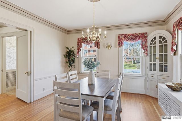 119 S 51st Avenue, Omaha, NE 68132