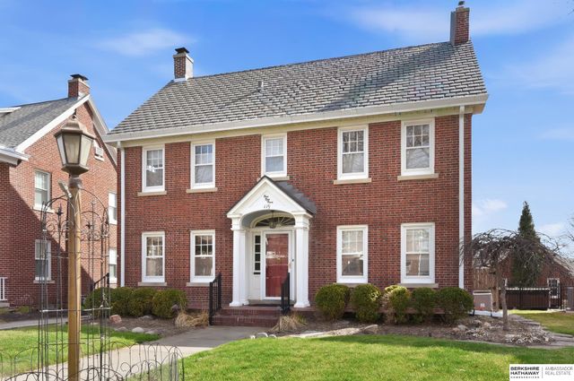 119 S 51st Avenue, Omaha, NE 68132