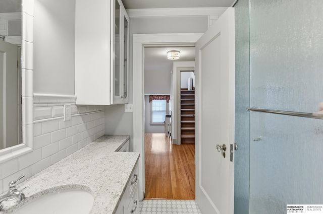 119 S 51st Avenue, Omaha, NE 68132