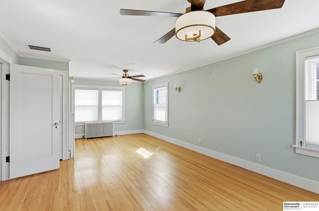 119 S 51st Avenue, Omaha, NE 68132