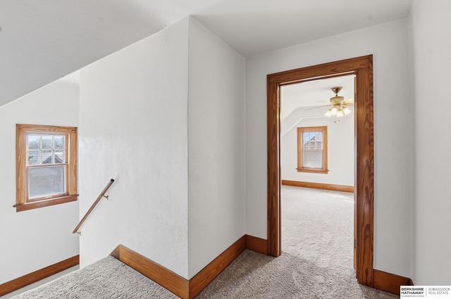 119 S 51st Avenue, Omaha, NE 68132