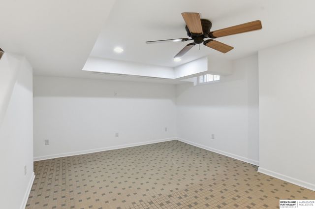 119 S 51st Avenue, Omaha, NE 68132