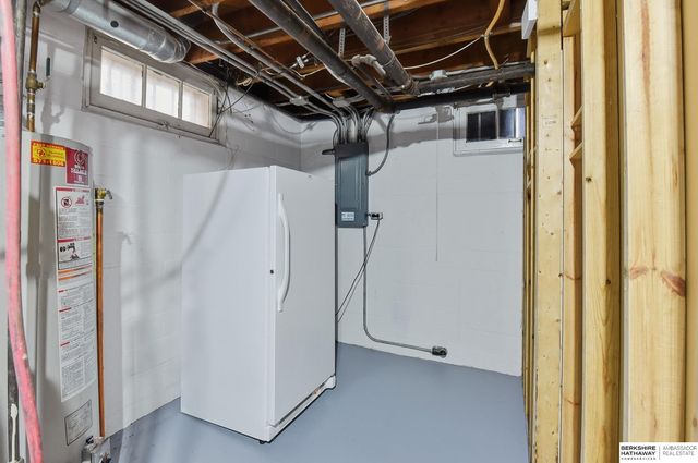 119 S 51st Avenue, Omaha, NE 68132