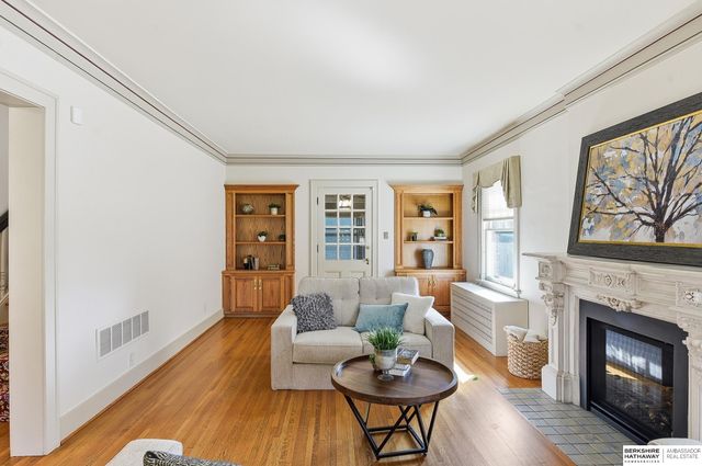 119 S 51st Avenue, Omaha, NE 68132