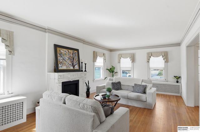 119 S 51st Avenue, Omaha, NE 68132