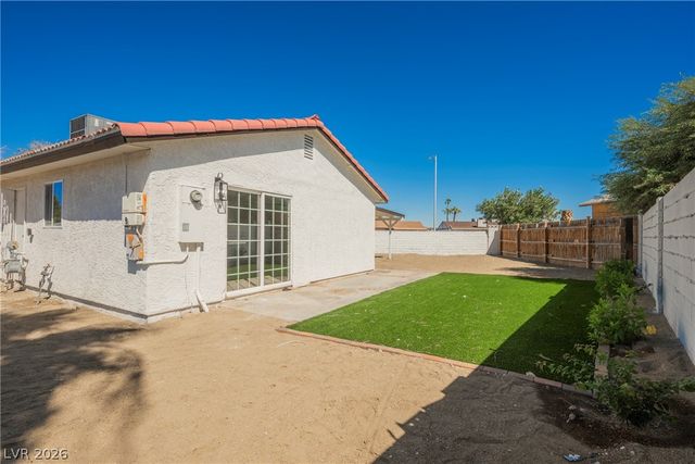 5117 New Bedford Drive, Las Vegas, NV 89122