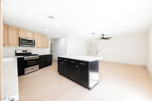 5117 New Bedford Drive, Las Vegas, NV 89122