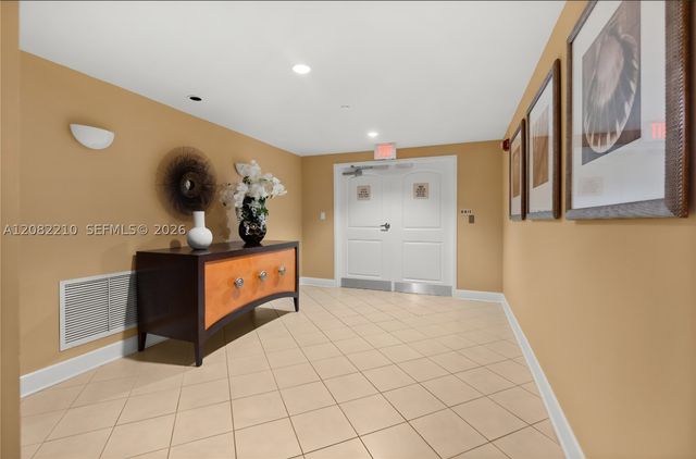 7350 SW 89th St 1506S, Miami, FL 33156
