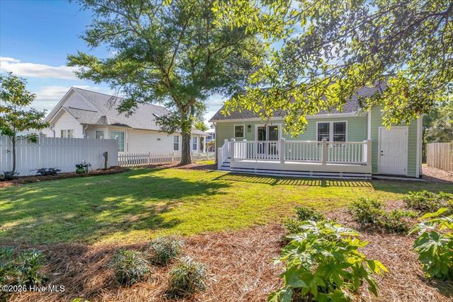 147 NE 19th Street, Oak Island, NC 28465