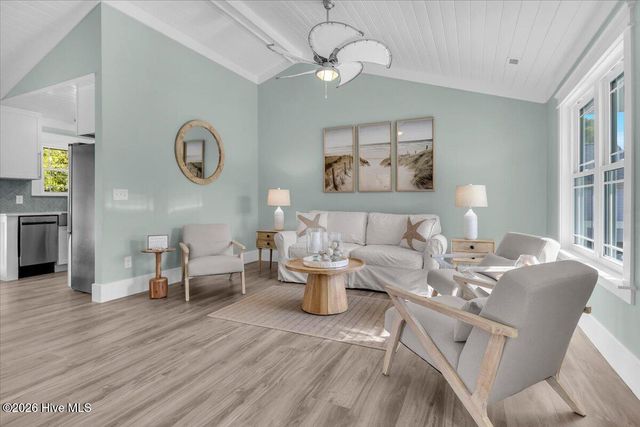 147 NE 19th Street, Oak Island, NC 28465