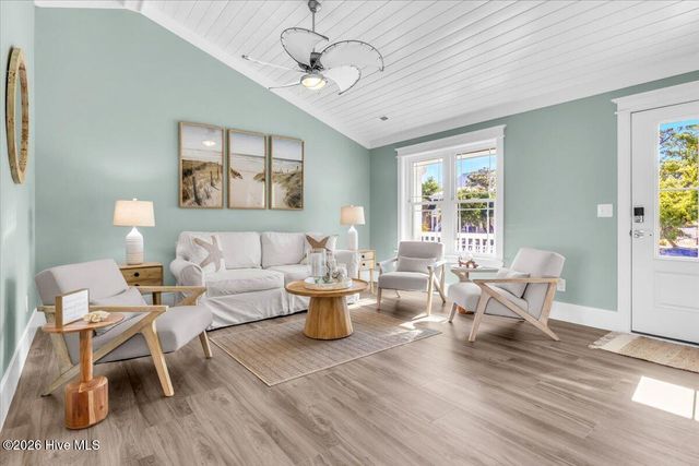 147 NE 19th Street, Oak Island, NC 28465
