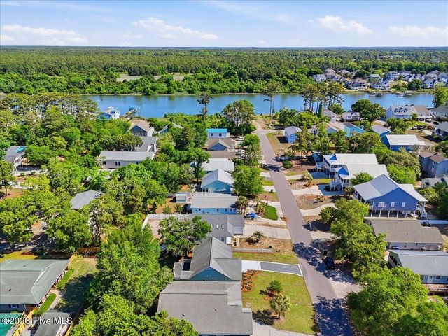 147 NE 19th Street, Oak Island, NC 28465