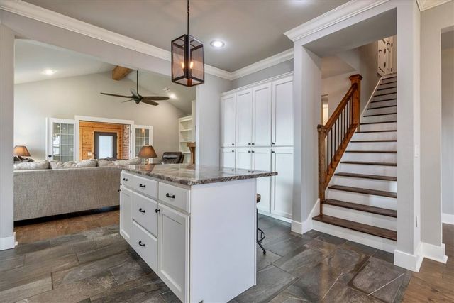 13125 Cunard Street, Fayetteville, AR 72704