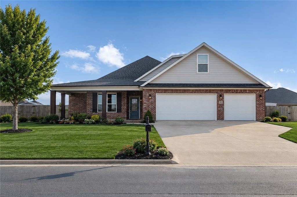 13125 Cunard Street, Fayetteville, AR 72704