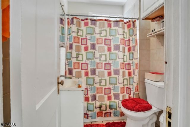 752 S Broad St 2, Elizabeth City, NJ 07202