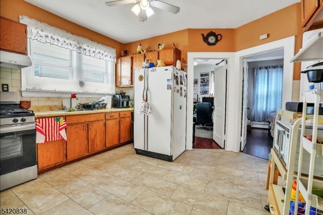 752 S Broad St 2, Elizabeth City, NJ 07202