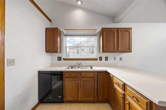 3460 Willowridge D, Marion, IA 52302