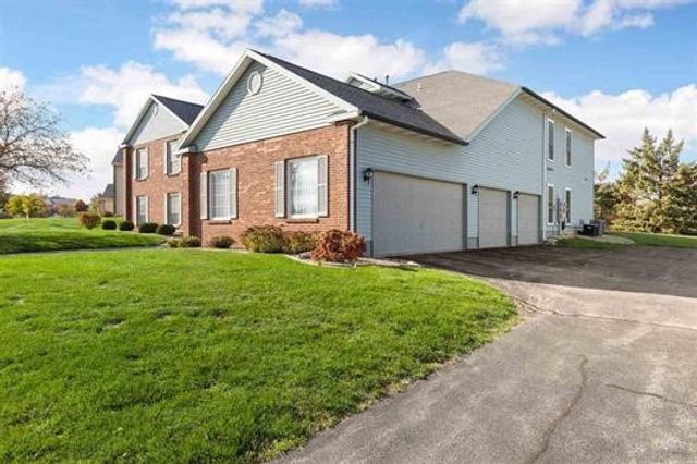 3460 Willowridge D, Marion, IA 52302